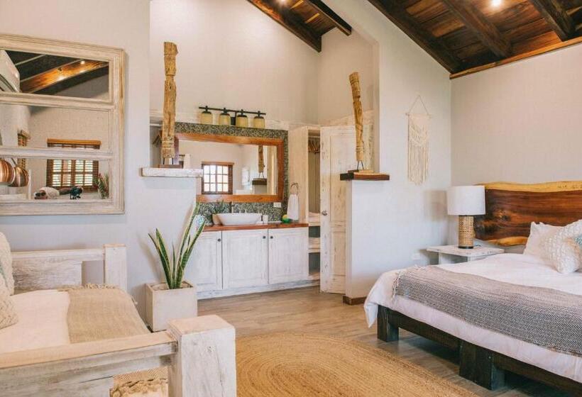 수피리어 트리플 룸, Sansara Surf Yoga & Resort