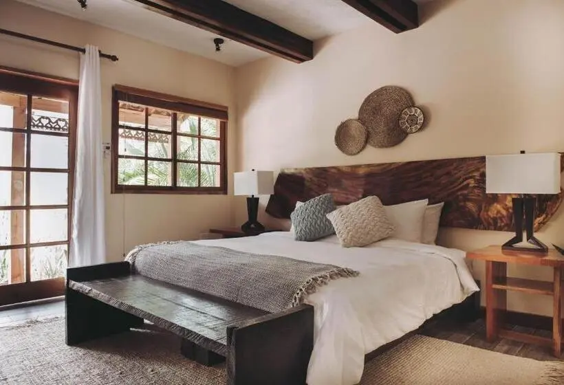 家族用バンガロー, Sansara Surf Yoga & Resort