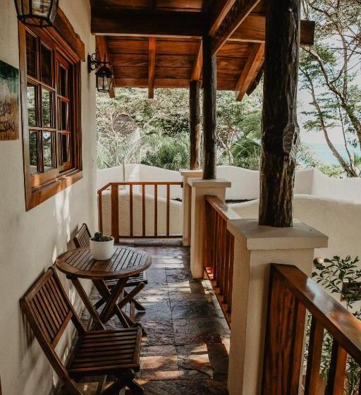 디럭스 룸 바다 전망, Sansara Surf Yoga & Resort