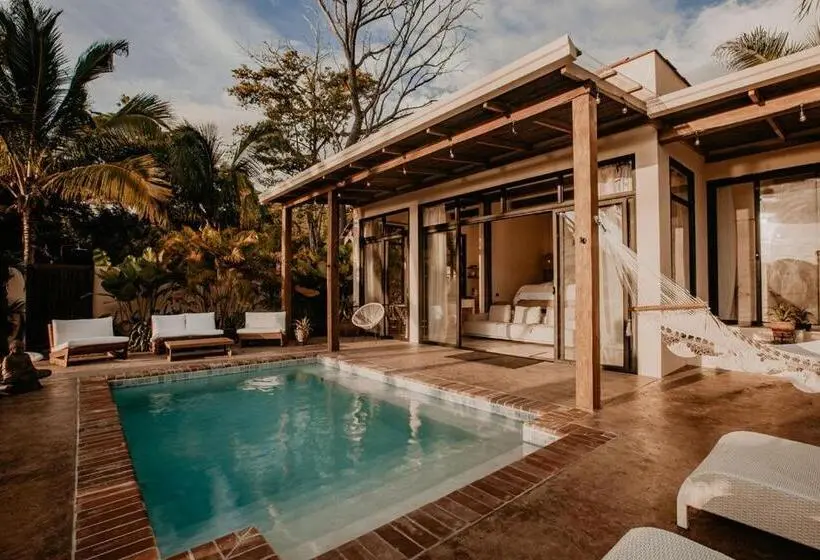 オーシャンビュースーペリアースイート, Sansara Surf Yoga & Resort