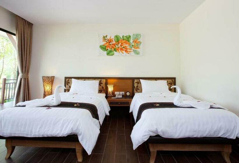 디럭스 룸, Chawalun Resort