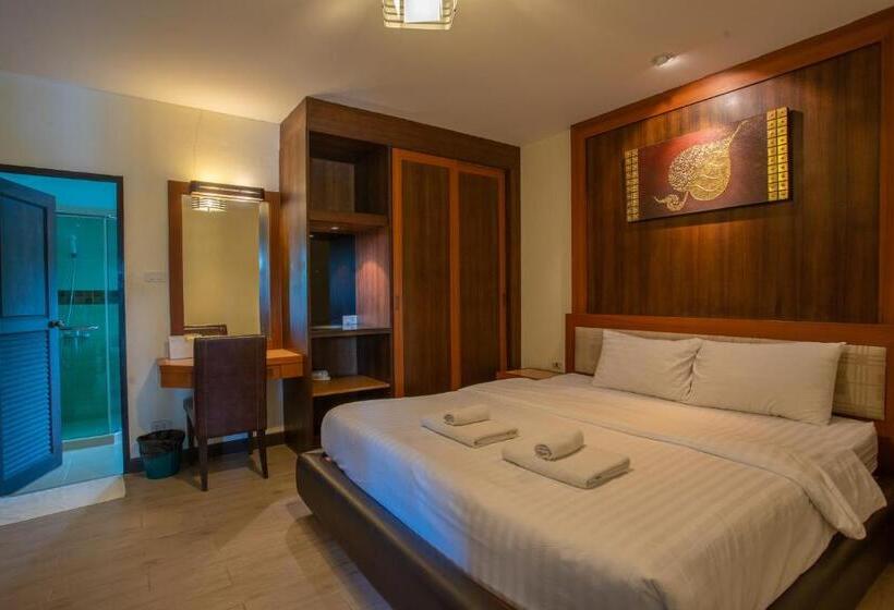 带河湖景观的套房, Chawalun Resort
