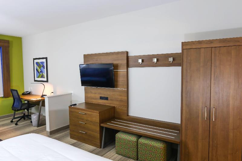 Номер Superior, Holiday Inn Express & Suites   Houston Iah   Beltway 8, An Ihg