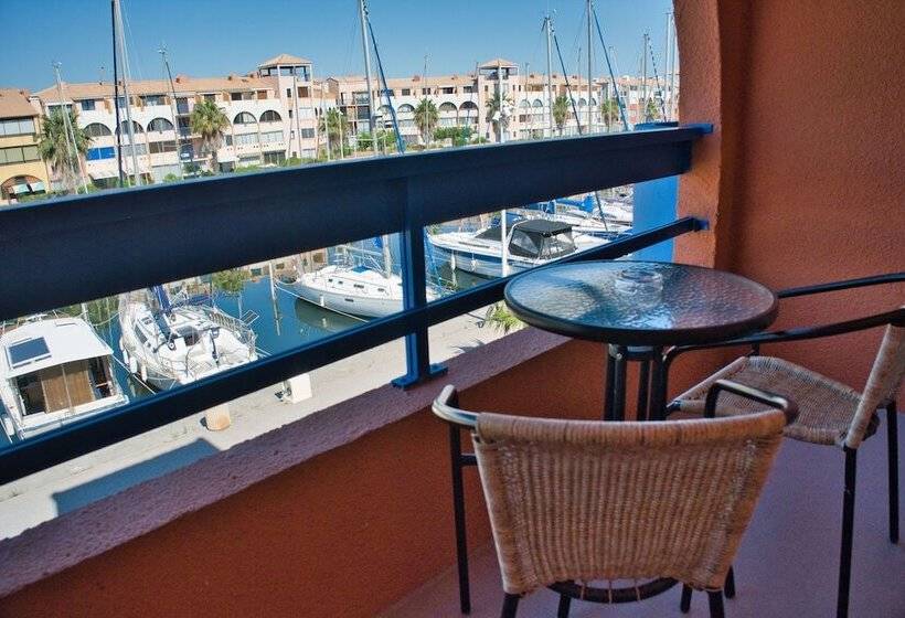 Трехместный Номер Комфорт, Hôtel Des 2 Golfs