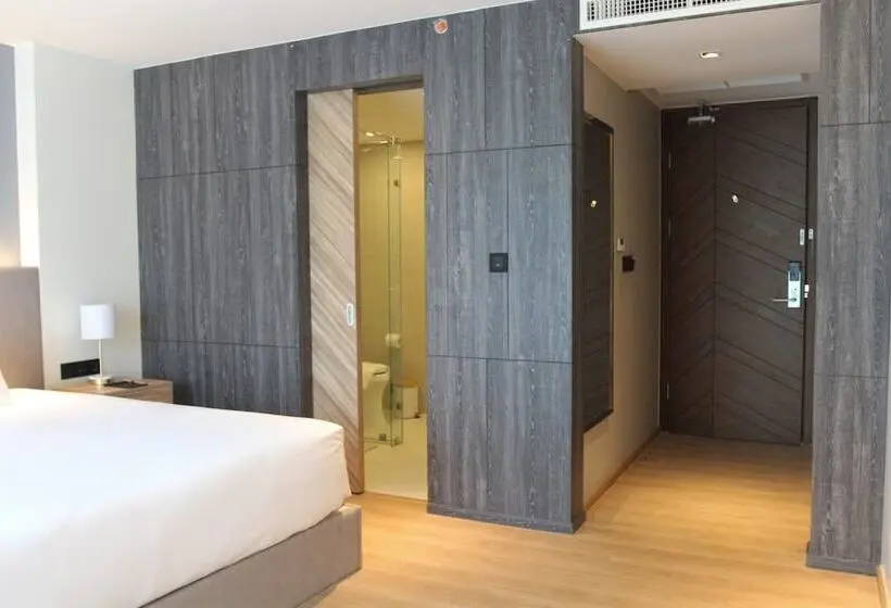 Superior-huone, Wyndham La Vita Rawai Phuket