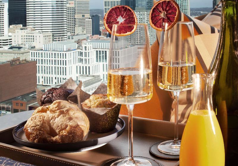 اتاق استاندارد با تخت بزرگ برای معلولان, Grand Hyatt Nashville