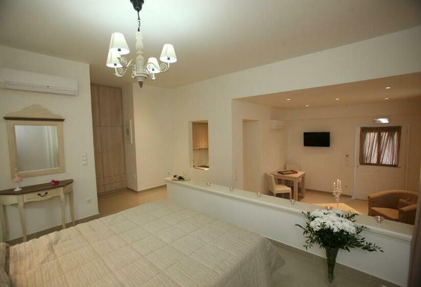 غرفة ديلوكس ثلاثية, Armonia Resort