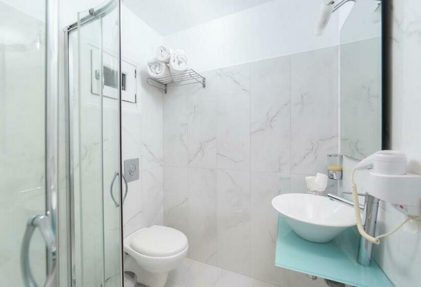 غرفة ديلوكس ثلاثية, Armonia Resort