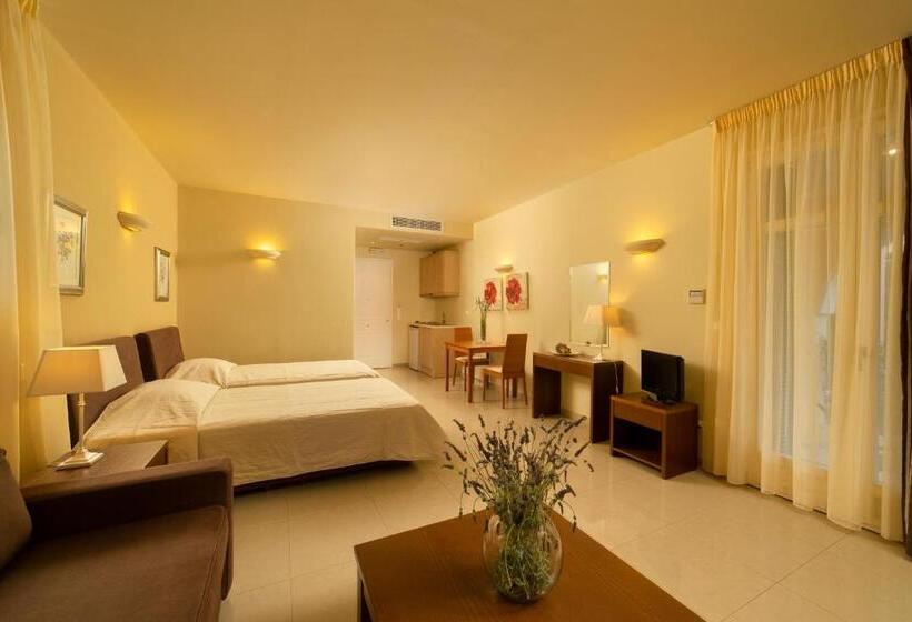 غرفة قياسية مطلة على الجبل, Armonia Resort