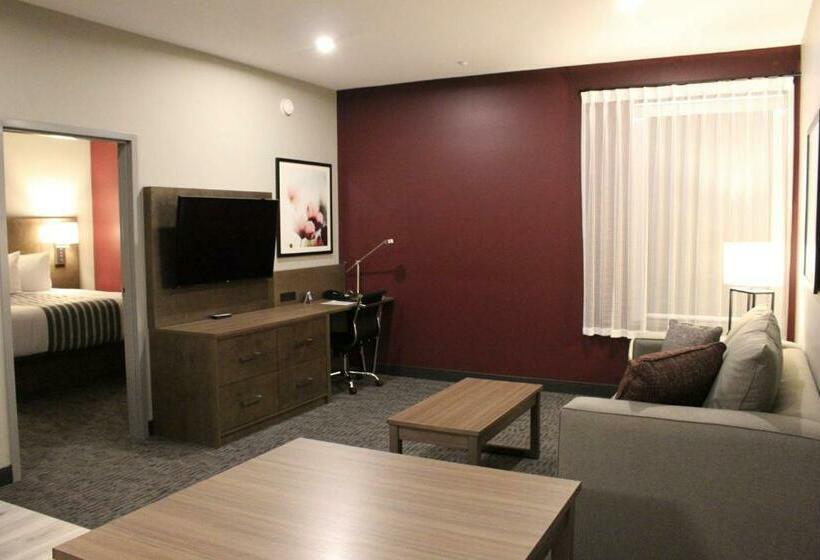 带大床的套房, Best Western Plus Dauphin