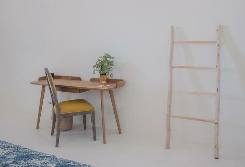 套房, Koukoumi Vegan Boutique