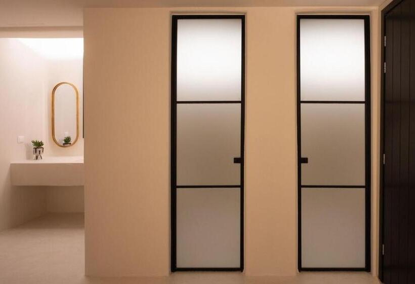 豪华套房, Koukoumi Vegan Boutique