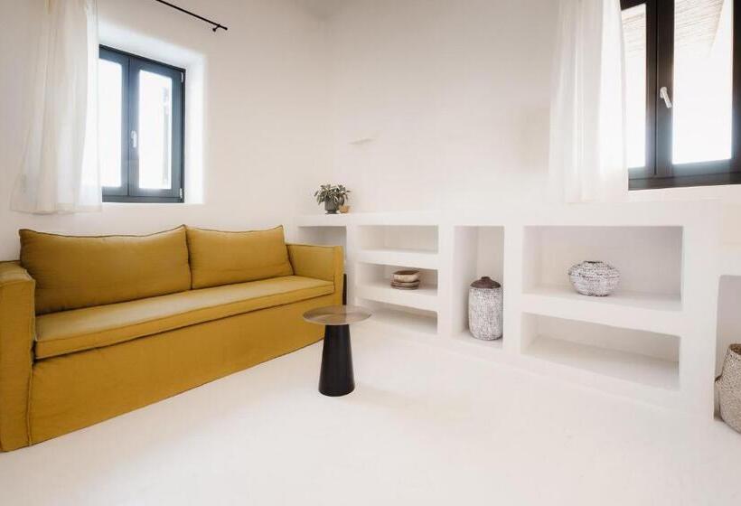 套房, Koukoumi Vegan Boutique