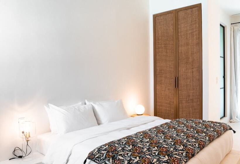 高级套房, Koukoumi Vegan Boutique