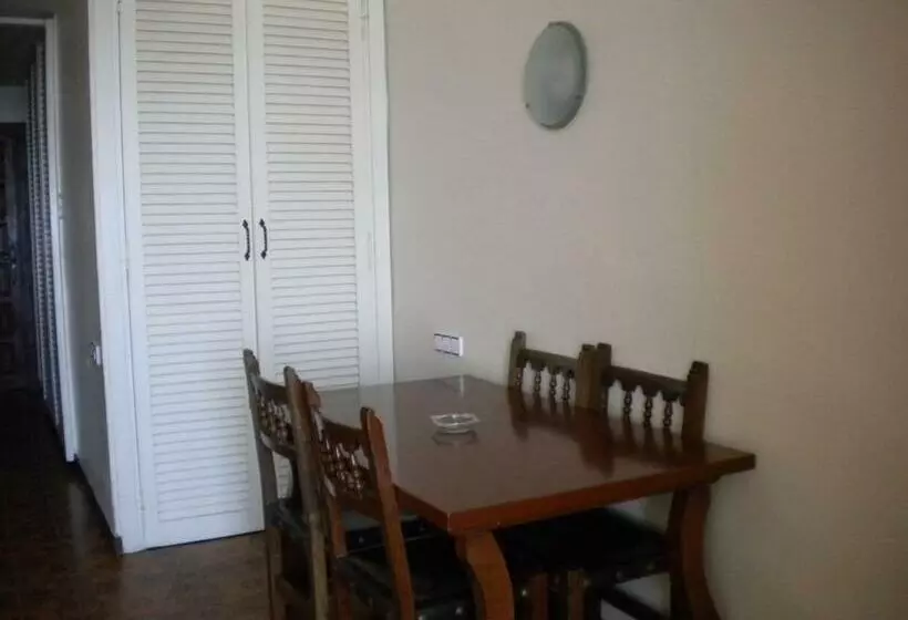 استودیوی استاندارد, Apartamentos Complejo Eurhostal