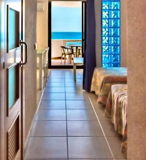 Superior Studio Sea View, Apartamentos Complejo Eurhostal