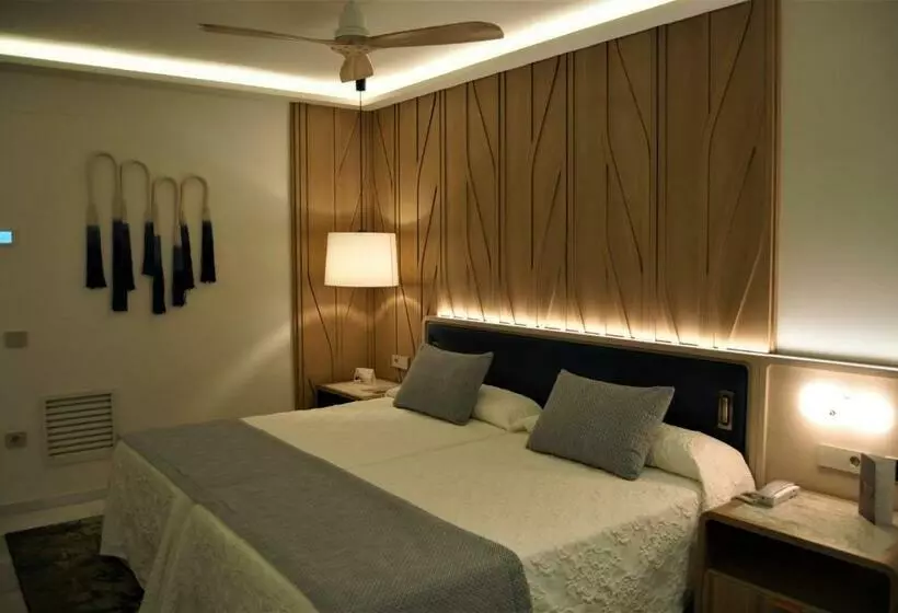 سوییت جونیور, Hipotels Barrosa Palace & Spa
