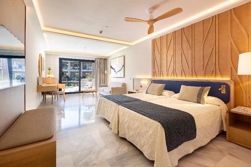 Полулюкс с Бассейном, Hipotels Barrosa Palace & Spa