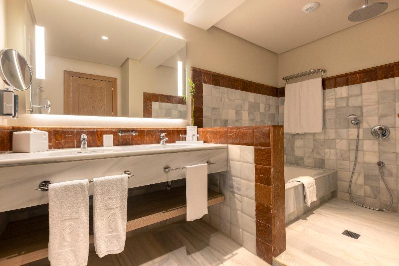 Полулюкс с Бассейном, Hipotels Barrosa Palace & Spa