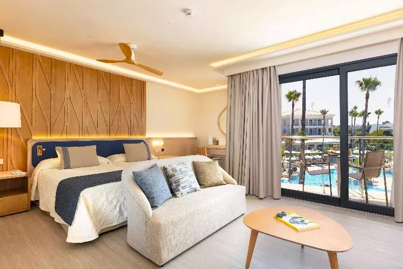 سوییت جونیور, Hipotels Barrosa Palace & Spa