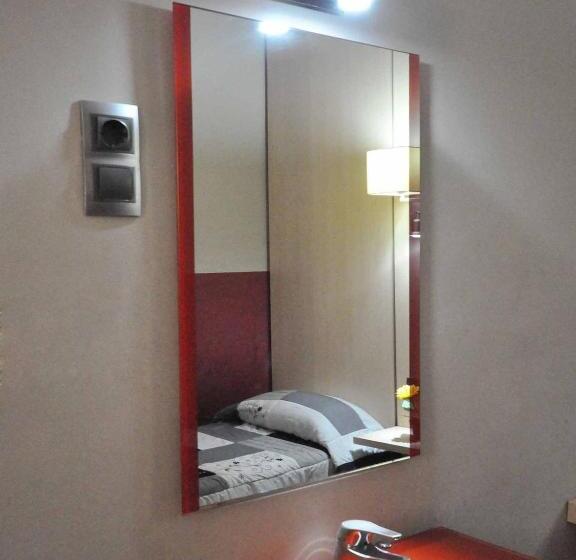 Номер Базовый Совметсный Санузел, Barcelona Gotic Guesthouse