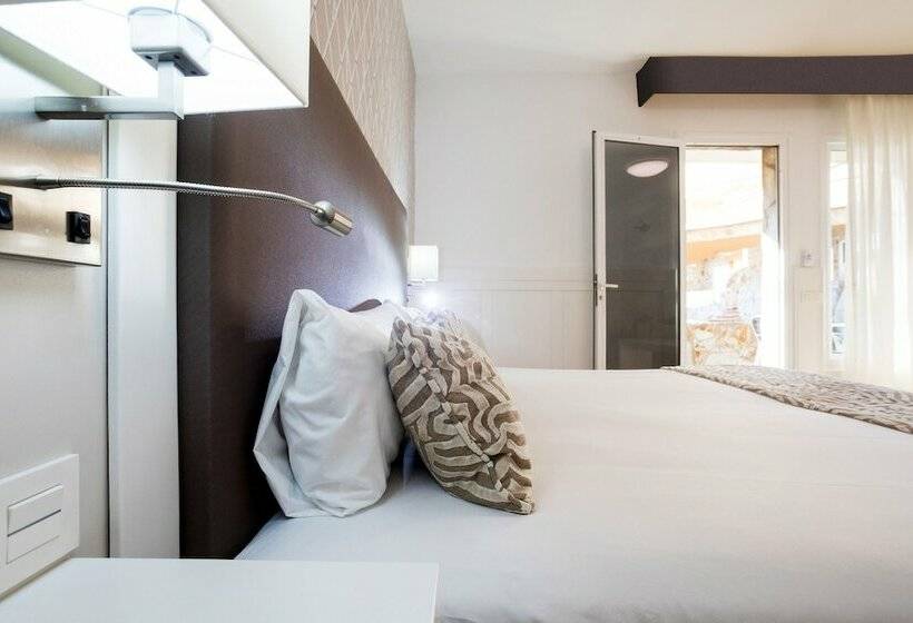 스탠다드 룸, Arena Suite