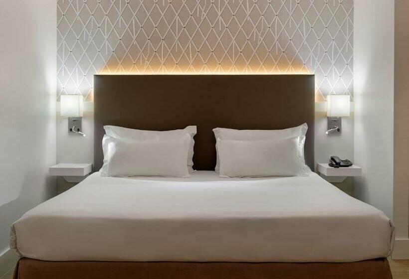 스탠다드 트리플 룸, Arena Suite