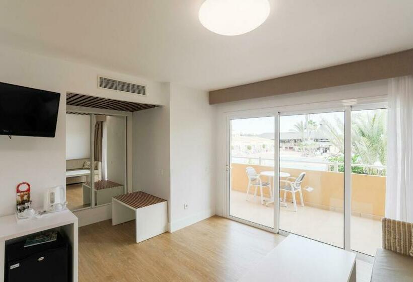 스탠다드 룸 풀장 전망, Arena Suite