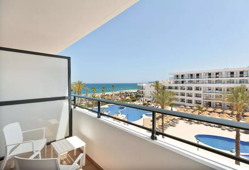 اتاق استاندارد با چشم‌انداز استخر, Best Oasis Tropical