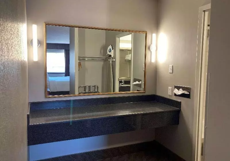 سوئیت با تخت بزرگ, Best Western North Bay Hotel & Conference Centre