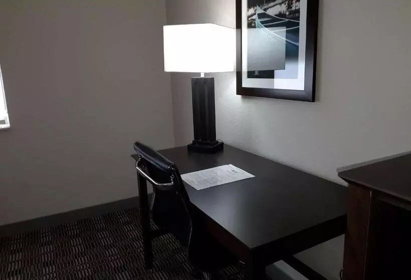 キングサイズベッドのスタンダードルーム, Best Western Timberridge Inn