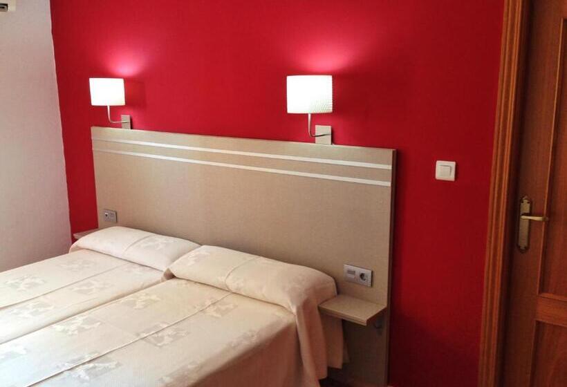 标准间, Carmen Teresa