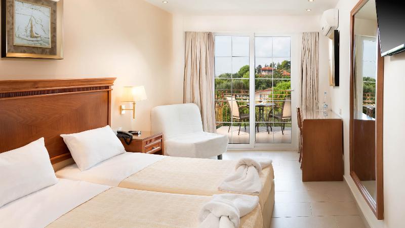 适合残疾人使用的标准间, Holiday Inn Express London Luton Airport, An Ihg