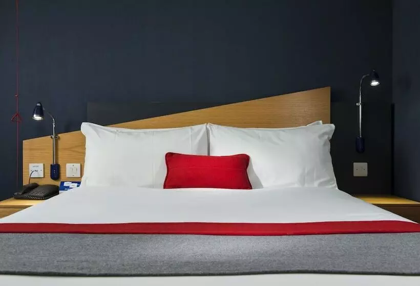 اتاق استاندارد, Holiday Inn Express Stoke On Trent, An Ihg