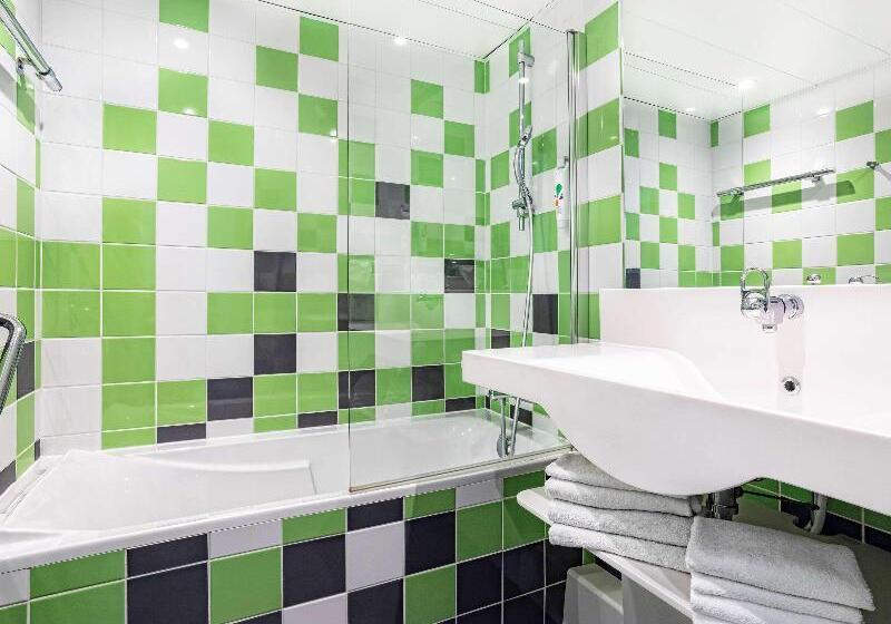Семейный Номер, Ibis Styles Avignon Sud