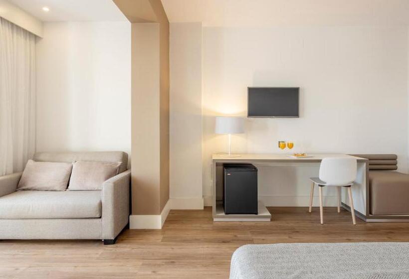 Семейный Номер, Ilunion Islantilla