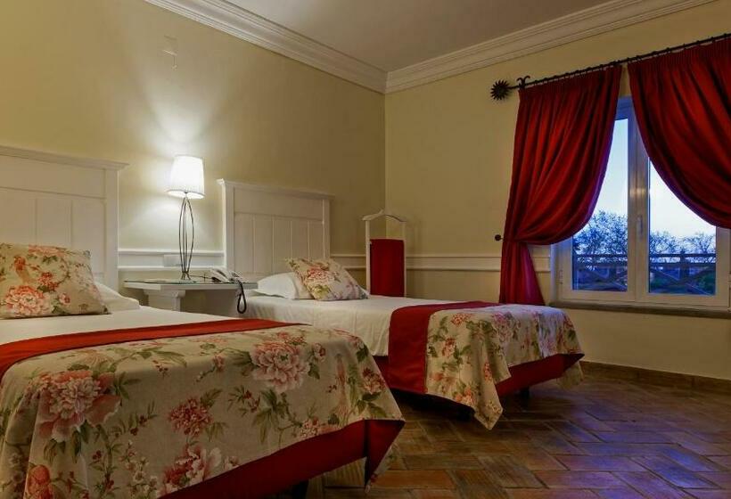 اتاق کلاسیک با چشمانداز استخر, M'ar De Ar Muralhas