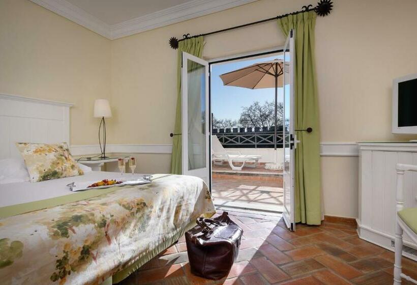 اتاق کلاسیک با چشمانداز استخر, M'ar De Ar Muralhas