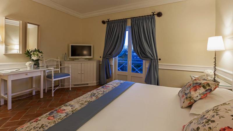 اتاق کلاسیک, M'ar De Ar Muralhas