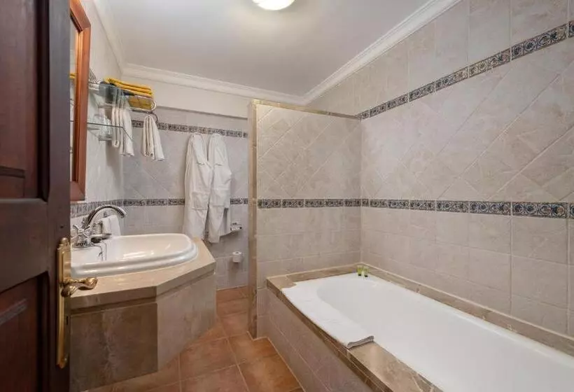 اتاق استاندارد با بالکن, Monnaber Nou Finca Hotel & Spa