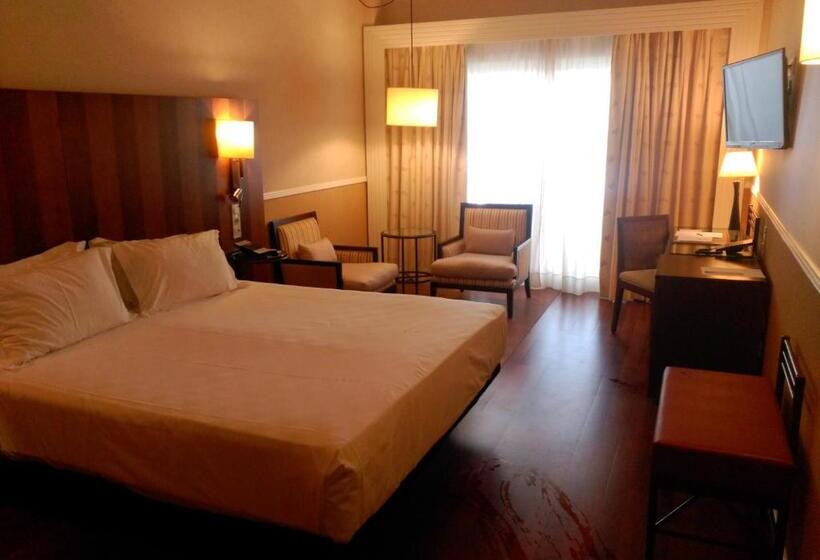 Стандартный Номер Кровать Кинг, Nuevo Portil Golf