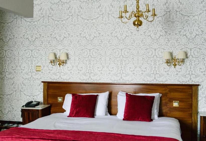 اتاق اجرایی, Old Hall