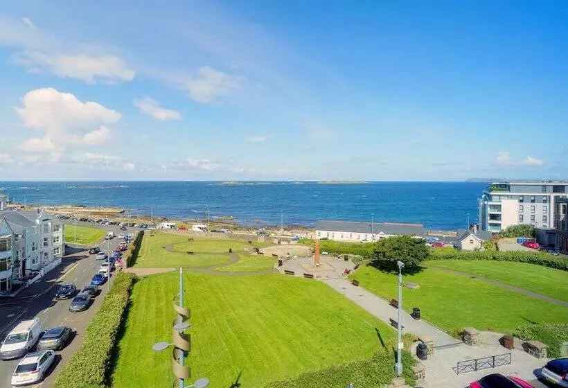 اتاق استاندارد با چشم‌انداز دریا, Portrush Atlantic