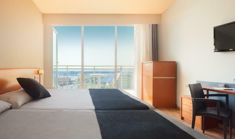 Четырехместный Номер Стандарт, Rh Vinaros Playa & Spa 4* Sup