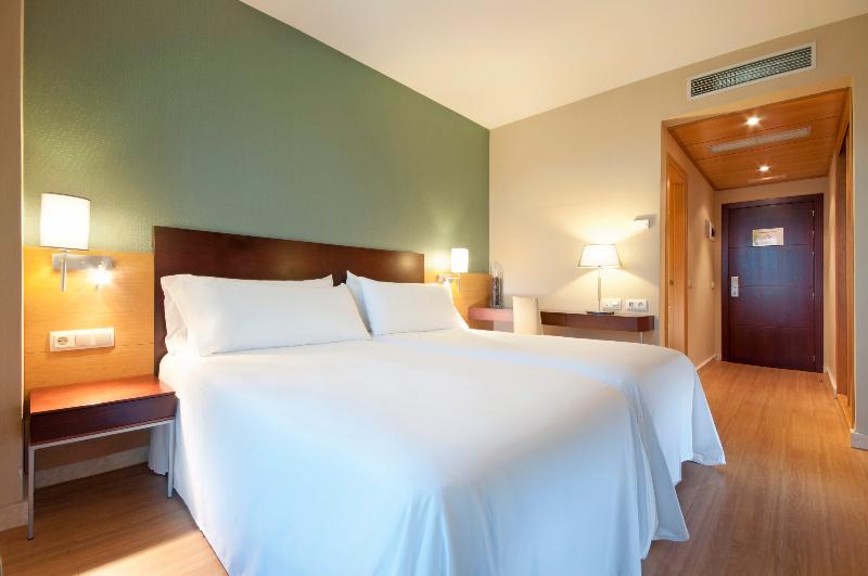 غرفة قياسية, Salamanca Montalvo