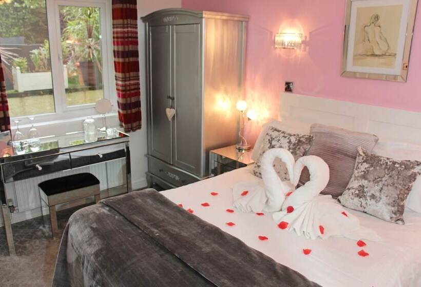 Номер Basic, St John S Lodge Incl Off Site Leisure Club