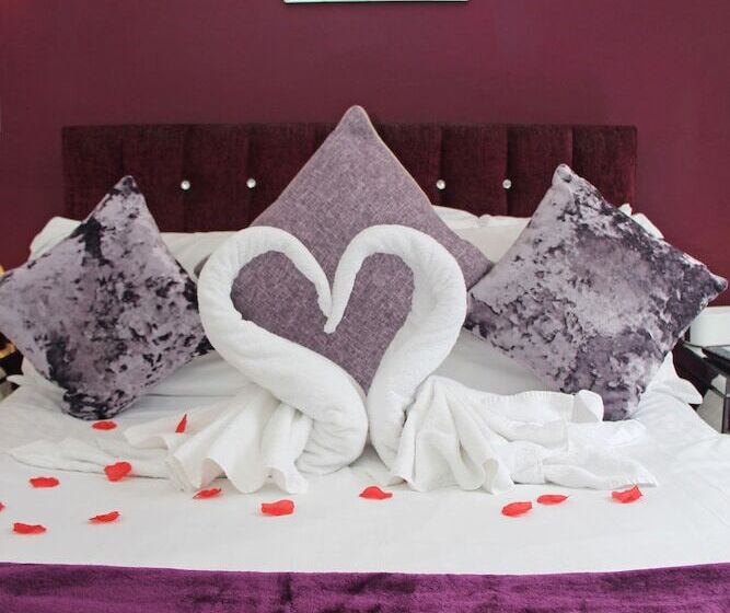 Номер Стандарт, St John S Lodge Incl Off Site Leisure Club