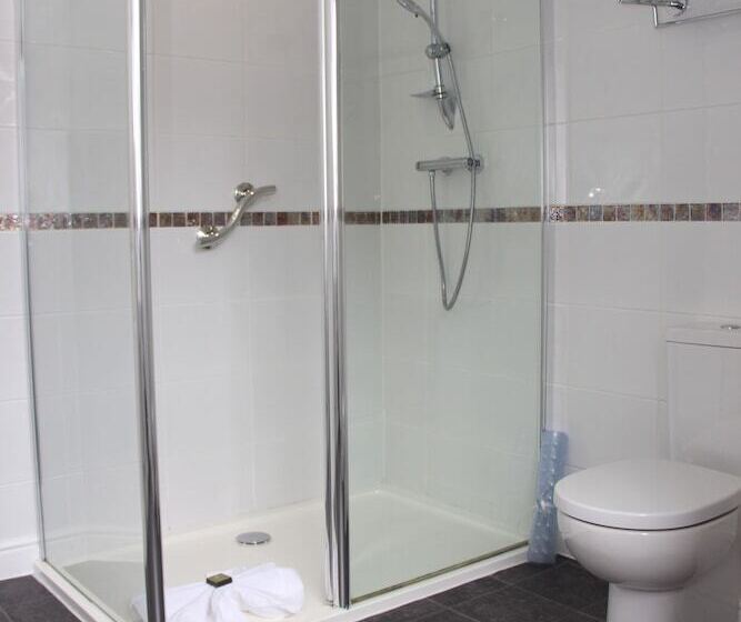 Стандартный Номер Кровать Кинг, St John S Lodge Incl Off Site Leisure Club