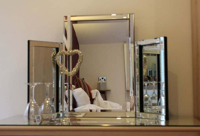 Номер Superior, St John S Lodge Incl Off Site Leisure Club