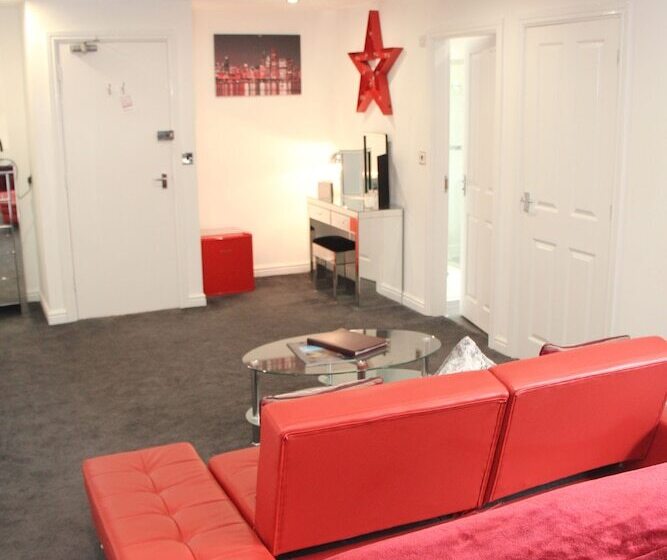 Стандартный Номер Кровать Кинг, St John S Lodge Incl Off Site Leisure Club